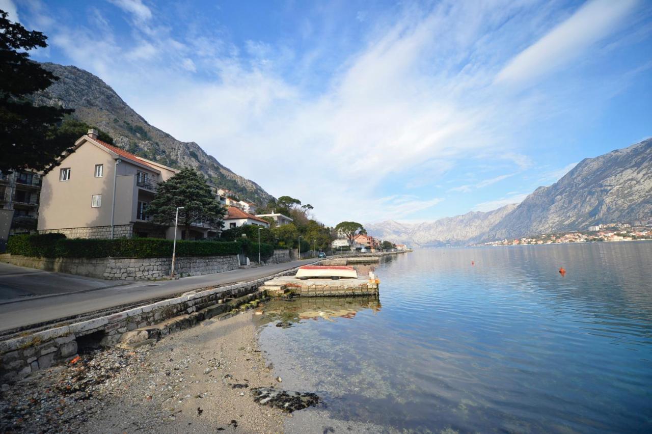 House 44 Seafront Apartments Kotor Exterior foto